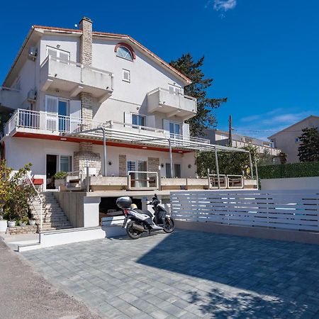 Pool Mansion Magnolia - Comfort Rooms Novalja Exterior photo