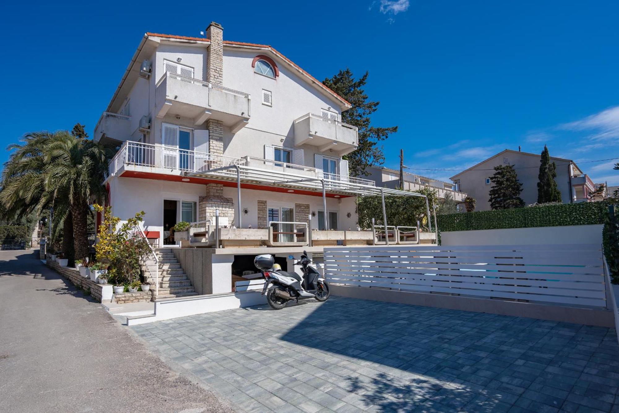 Pool Mansion Magnolia - Comfort Rooms Novalja Exterior photo