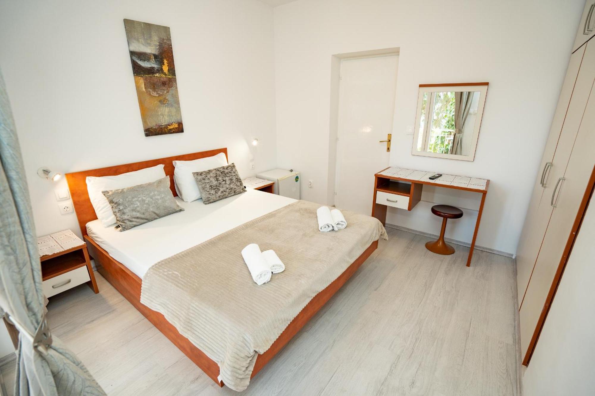 Pool Mansion Magnolia - Comfort Rooms Novalja Exterior photo
