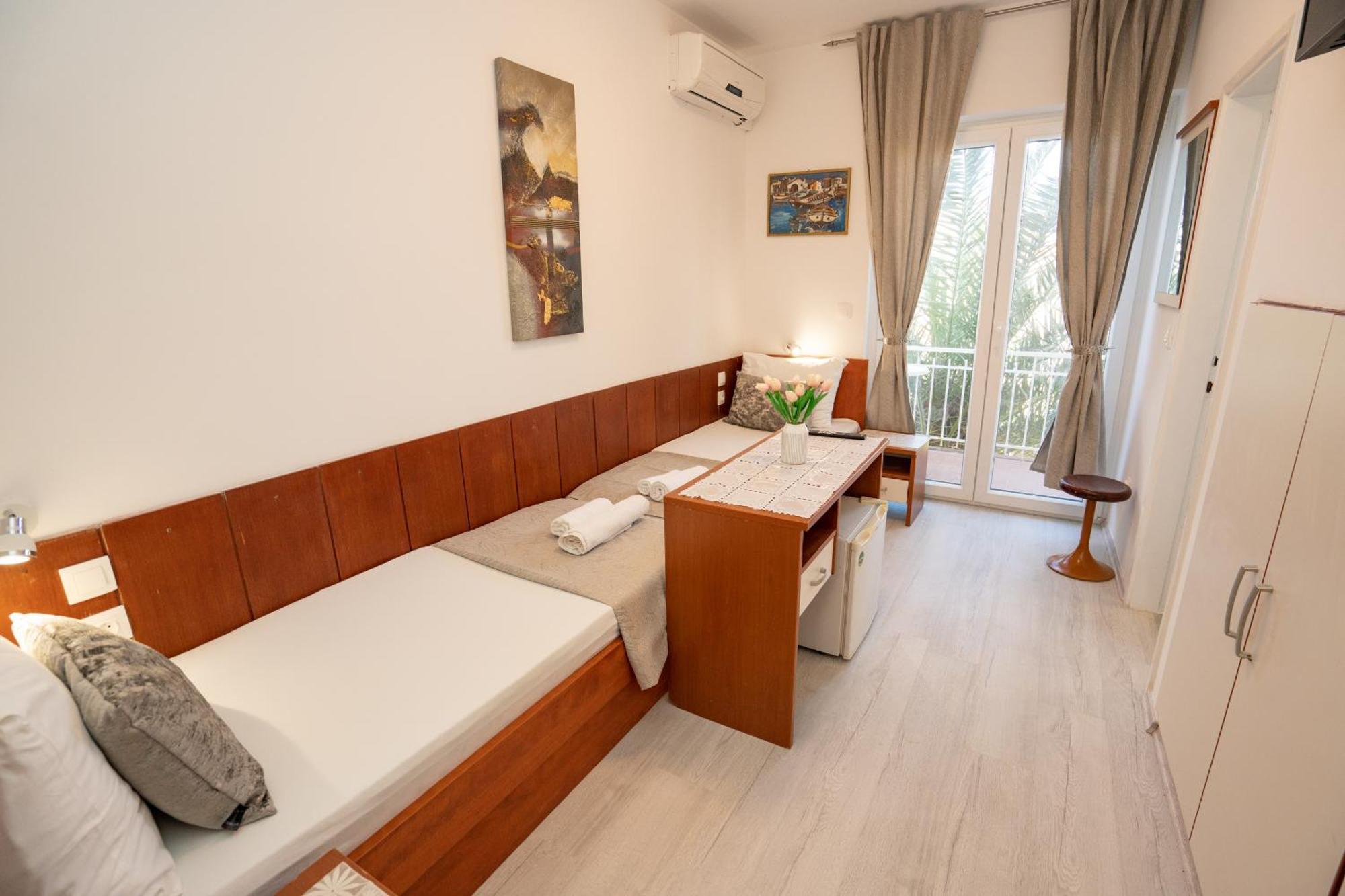 Pool Mansion Magnolia - Comfort Rooms Novalja Exterior photo